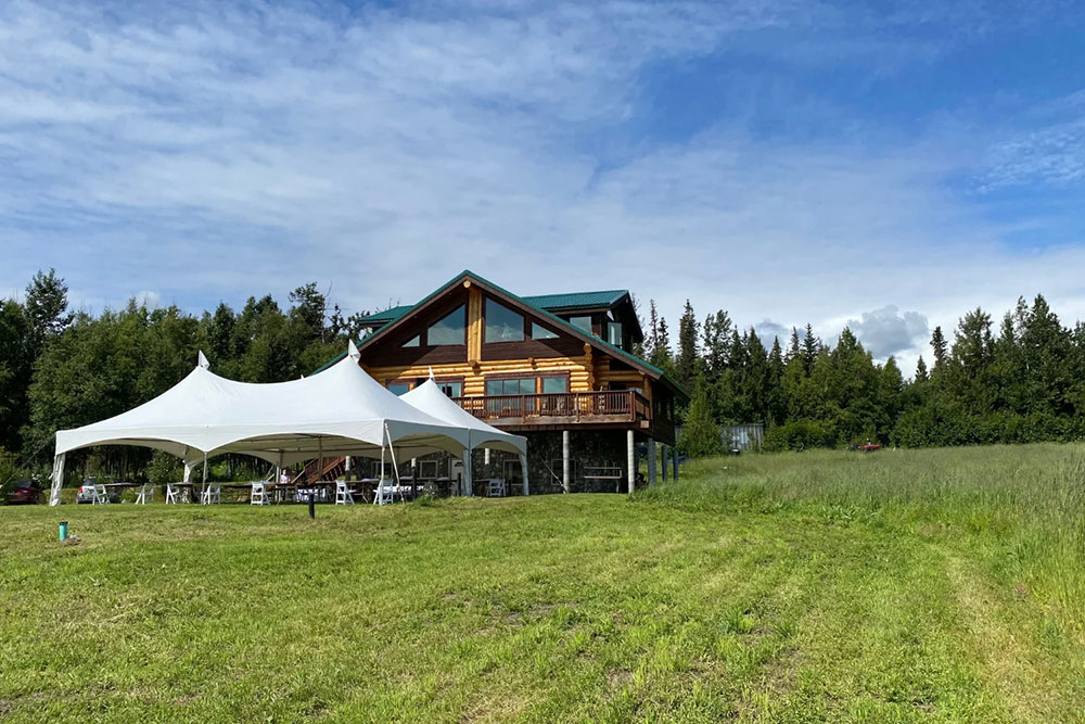 Alaska Zipline, Sunderland Ranch, ziplining, horseback riding, farm tours, gold panning, lodgestay, weddings & events, adventure park